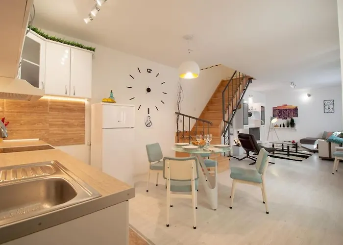 アパート Duplex *