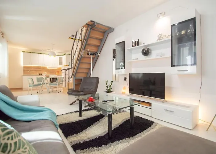 アパート Duplex *